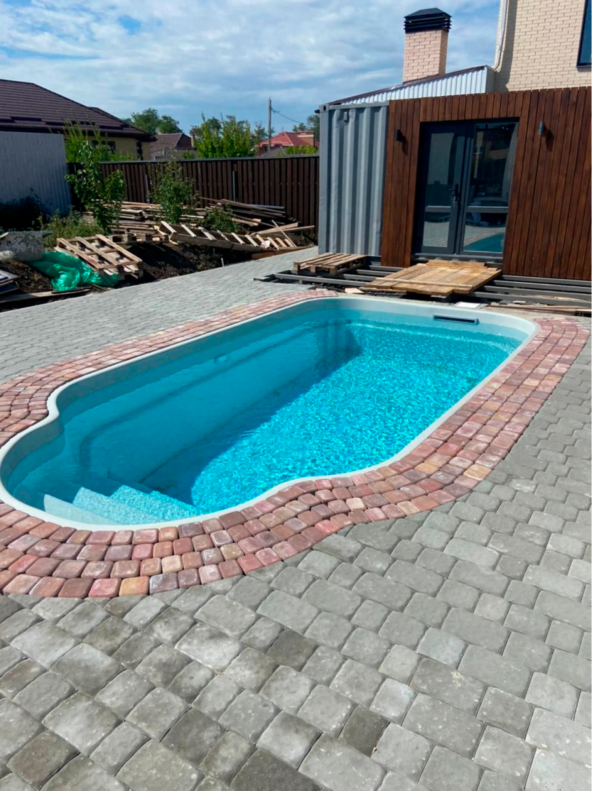 Композитный бассейн "Gamma" 600 х 300 х 165  см  глубиной 165 см, прямоугольник морозоустойчивый