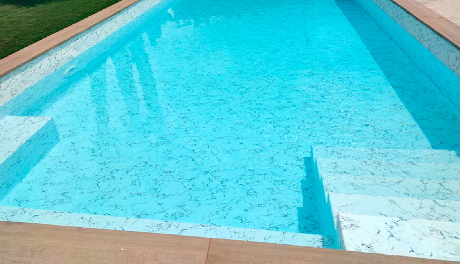 Отделка бассейнов пленкой ПВХ